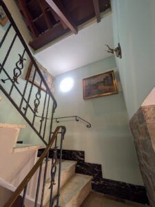 Rénovation de cage d’escalier à Charleroi – Bigjo Company